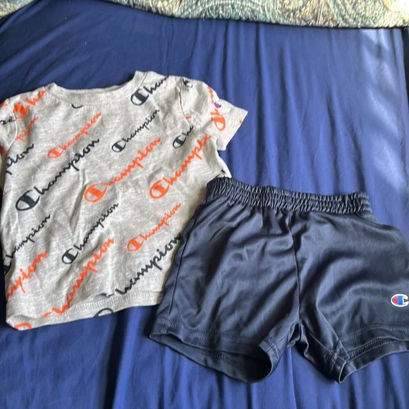 Nike Set - Picture 2 of 4